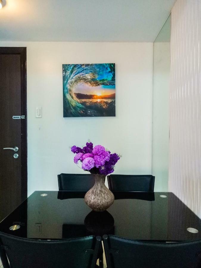 Forbes Area Bgc Taguig Manila Apartment Luaran gambar