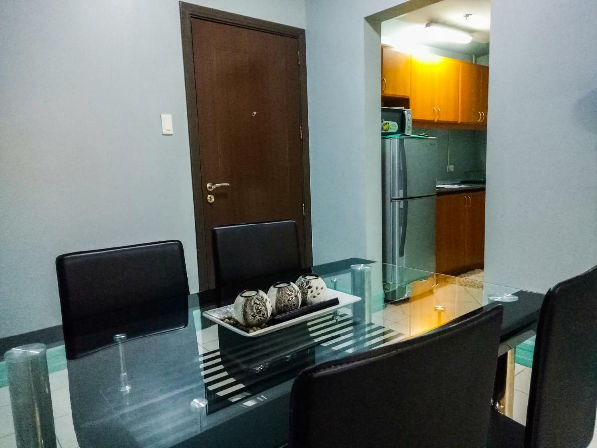 Forbes Area Bgc Taguig Manila Apartment Luaran gambar