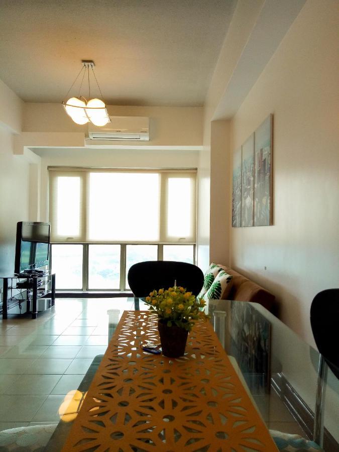 Forbes Area Bgc Taguig Manila Apartment Luaran gambar