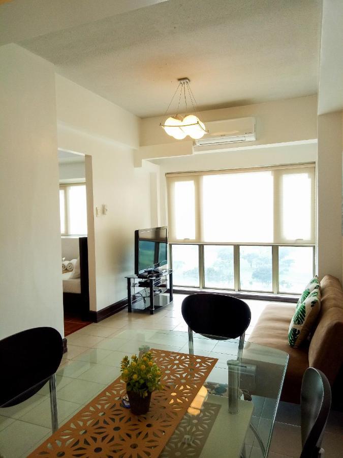 Forbes Area Bgc Taguig Manila Apartment Luaran gambar