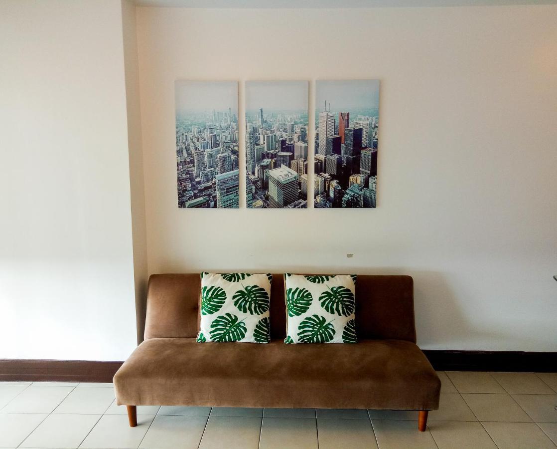 Forbes Area Bgc Taguig Manila Apartment Luaran gambar